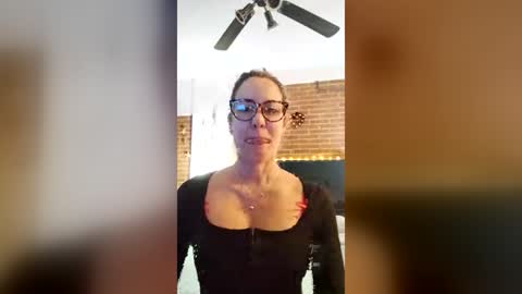 Snapshot of dominik33555 chatting on July 4, 5:08 pm HI IM SWEET Privates are OPEN online show from July 4, 5:08 pm