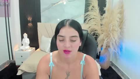 Snapshot of dominika_lovy chatting on May 26, 7:32 pm Dominika online show from May 26, 7:32 pm