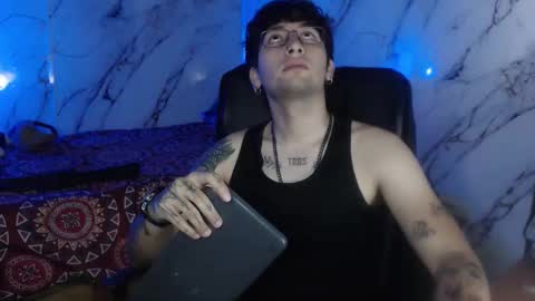 Snapshot of dominus_kane chatting on March 3, 11:21 pm dominus_kane online show from March 3, 11:21 pm