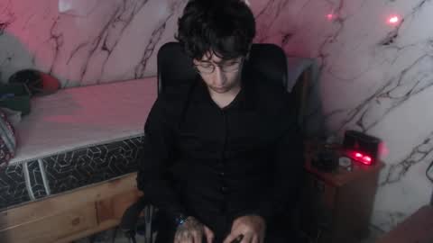 Snapshot of dominus_kane chatting on April 7, 4:57 am dominus_kane online show from April 7, 4:57 am