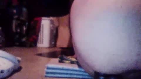 Snapshot of donkey99999 chatting on May 30, 8:44 am donkey99999 online show from May 30, 8:44 am