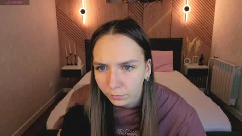 Donna Le online show from April 14, 1:44 am