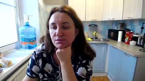 Snapshot of donnalimadonna chatting on December 14, 9:29 am Tatiana 43 curvy sexy body and Joanna redhead 39 years online show from December 14, 9:29 am