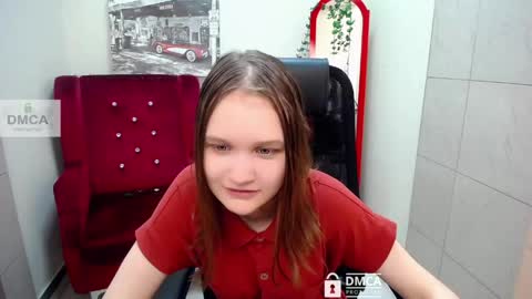 Snapshot of donnasia chatting on May 1, 6:40 am Sia online show from May 1, 6:40 am
