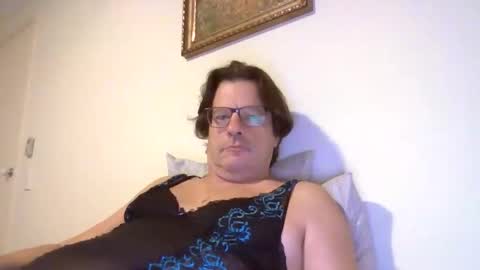 Snapshot of donnatg chatting on November 23, 2:39 pm ImaSlutTg online show from November 23, 2:39 pm