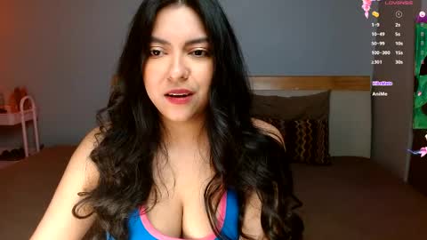 Snapshot of dontbemina chatting on May 18, 4:07 am DontBeMina online show from May 18, 4:07 am