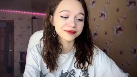 Snapshot of dontoke_ chatting on December 5, 12:08 am Nicole online show from December 5, 12:08 am