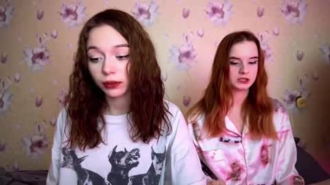 Snapshot of dontoke_ chatting on December 17, 6:31 pm Nicole online show from December 17, 6:31 pm