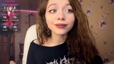 Snapshot of dontoke_ chatting on February 1, 5:05 pm Nicole online show from February 1, 5:05 pm