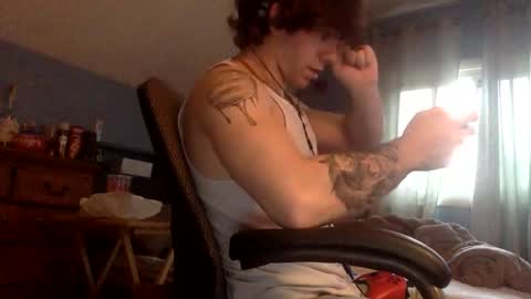 Snapshot of donutking42069 chatting on April 18, 10:54 pm donutking42069 online show from April 18, 10:54 pm
