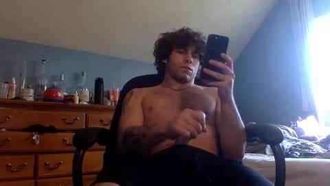 Snapshot of donutking42069 chatting on April 23, 6:21 pm donutking42069 online show from April 23, 6:21 pm