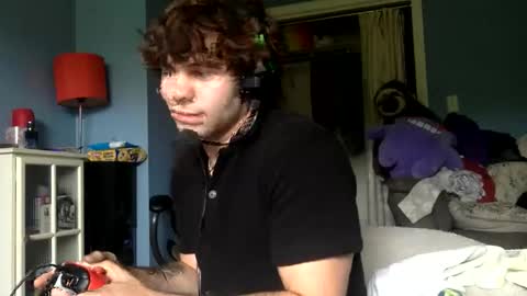 Snapshot of donutking42069 chatting on May 25, 4:02 pm donutking42069 online show from May 25, 4:02 pm