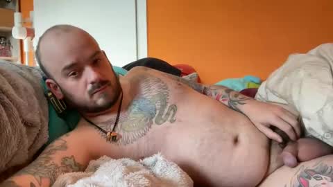 Snapshot of doomsy_minatozaki chatting on February 23, 9:11 am doomsy_minatozaki online show from February 23, 9:11 am