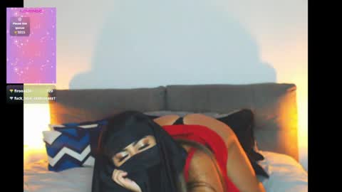 Snapshot of dooubletroouble chatting on April 25, 4:37 am dooubletroouble online show from April 25, 4:37 am