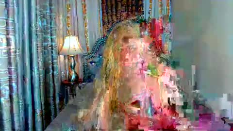 Snapshot of dopest_kate chatting on April 26, 2:09 am dopest_kate online show from April 26, 2:09 am