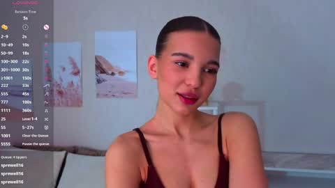 Snapshot of dorarindels chatting on April 9, 1:49 am Kiki online show from April 9, 1:49 am