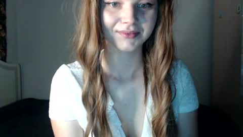 Snapshot of doratixx0 chatting on August 3, 10:24 pm dorati online show from August 3, 10:24 pm