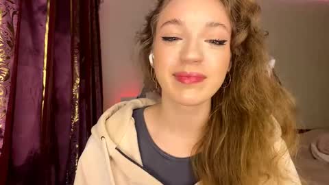 Alisa online show from November 22, 3:33 pm