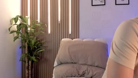 dorian_mystery online show from February 3, 1:04 am