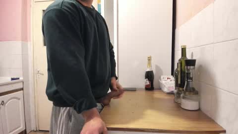 Snapshot of doriancretu95 chatting on November 18, 2:06 am menu below online show from November 18, 2:06 am