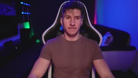 Dorian Reyes online show from November 3, 10:42 pm