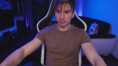 Dorian Reyes online show from January 18, 9:51 pm