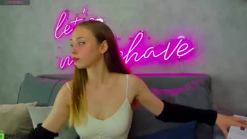 Vanessa online show from June 11, 9:18 am