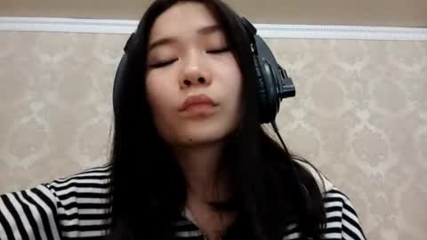 YuKi  online show from October 21, 12:17 pm