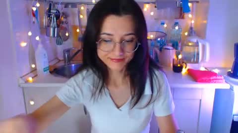 Your Dorotty online show from November 3, 11:48 pm