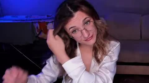 Snapshot of dorotty_ chatting on July 12, 10:01 pm Your Dorotty online show from July 12, 10:01 pm