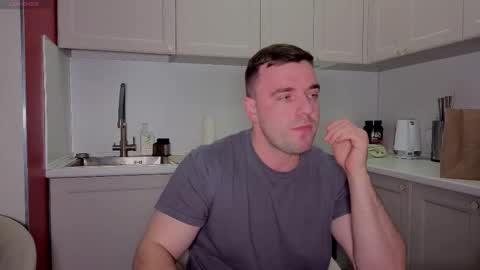 Snapshot of dosilasa chatting on September 28, 5:51 pm Sasha online show from September 28, 5:51 pm