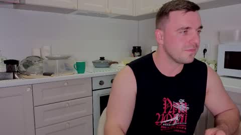 Snapshot of dosilasa chatting on September 29, 8:35 pm Sasha online show from September 29, 8:35 pm