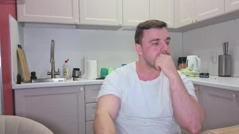 Snapshot of dosilasa chatting on October 20, 6:19 pm Sasha online show from October 20, 6:19 pm