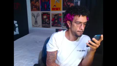 Snapshot of dostoyrodia_34 chatting on April 21, 9:28 pm will online show from April 21, 9:28 pm