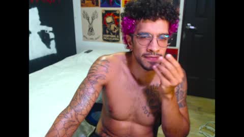 Snapshot of dostoyrodia_34 chatting on April 23, 3:08 am will online show from April 23, 3:08 am