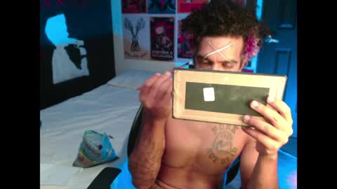 Snapshot of dostoyrodia_34 chatting on May 26, 10:50 pm will online show from May 26, 10:50 pm
