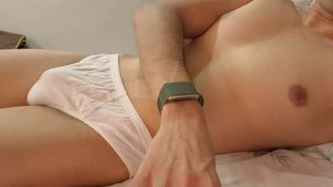 Snapshot of dotx90_fun chatting on July 17, 1:34 am Funlover online show from July 17, 1:34 am