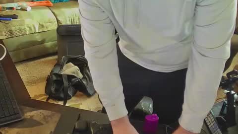 Snapshot of dotyoureyezez chatting on December 12, 3:37 pm DotYourEyezez online show from December 12, 3:37 pm