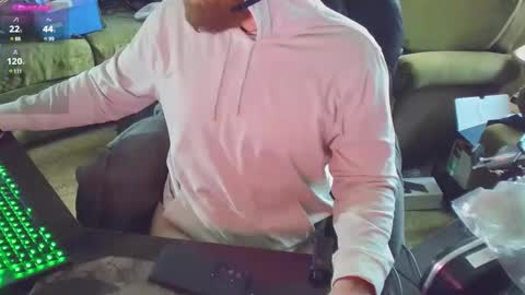 Snapshot of dotyoureyezez chatting on January 19, 3:21 pm DotYourEyezez online show from January 19, 3:21 pm