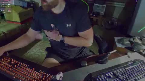 Snapshot of dotyoureyezez chatting on September 30, 6:29 am DotYourEyezez online show from September 30, 6:29 am