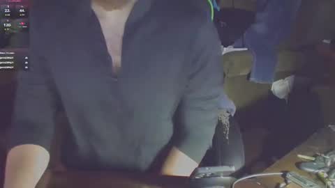 Snapshot of dotyoureyezez chatting on October 2, 9:05 am DotYourEyezez online show from October 2, 9:05 am