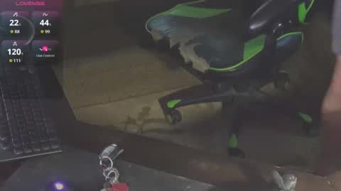 Snapshot of dotyoureyezez chatting on October 2, 9:55 pm DotYourEyezez online show from October 2, 9:55 pm