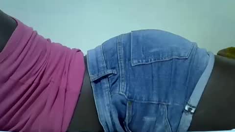 bellie online show from April 3, 3:43 pm