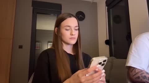 Snapshot of double_sun chatting on September 8, 7:13 pm Alice and Mark online show from September 8, 7:13 pm