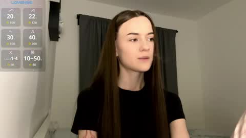 Alice and Mark online show from April 12, 9:09 pm