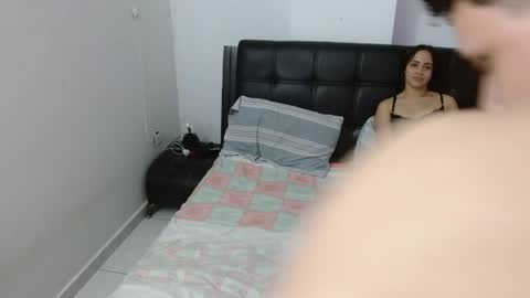 Snapshot of doubletemptation_ chatting on May 25, 1:22 am doubletemptation_ online show from May 25, 1:22 am
