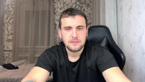 Snapshot of douglas_666 chatting on April 4, 7:55 pm douglas_666 online show from April 4, 7:55 pm