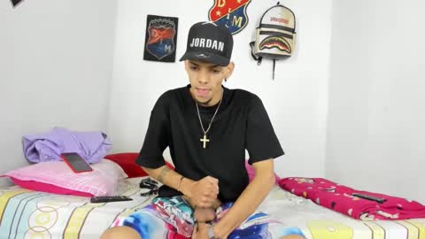 douglas_gallegos online show from December 3, 6:26 am