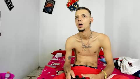 douglas_gallegos online show from January 26, 9:29 pm