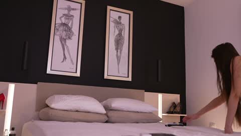    .         . online show from January 5, 2:30 pm